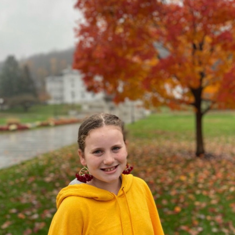 Meet your Posher, Ella